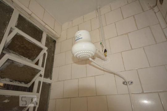 Banheiro Social - Chuveiro de kitnet/studio à venda com 1 quarto, 40m² em Centro, Rio de Janeiro