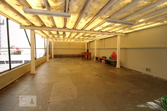 Área comum de apartamento para alugar com 3 quartos, 120m² em Perdizes, São Paulo