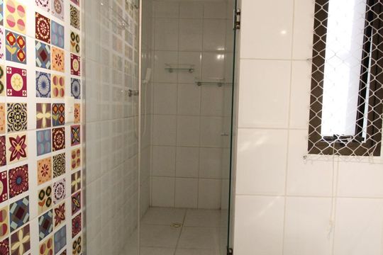 Detalhe do banheiro da suíte - Box de apartamento para alugar com 3 quartos, 120m² em Perdizes, São Paulo