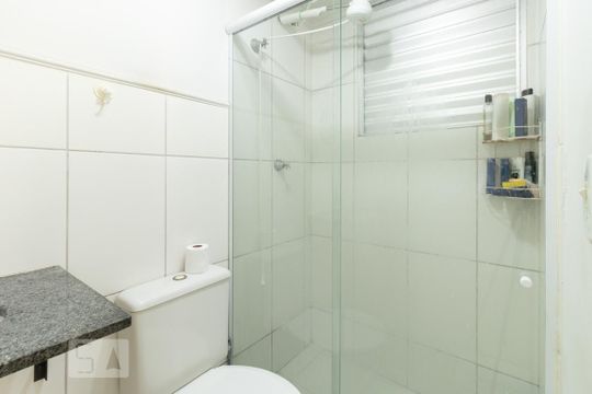 Banheiro de apartamento para alugar com 2 quartos, 55m² em Conjunto Residencial Trinta E Um de Março, São José dos Campos