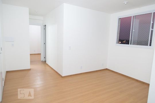 Apartamento à venda com 2 quartos, 42m² em Vila Nhocune, São Paulo