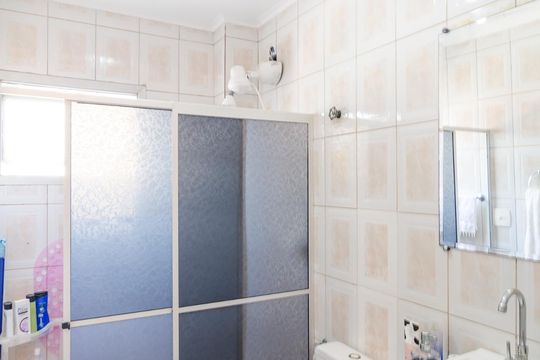 Banheiro Social de apartamento à venda com 2 quartos, 51m² em Vila da Saúde, São Paulo