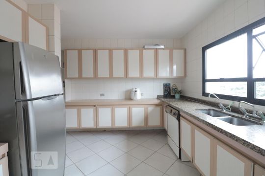 Cozinha de apartamento à venda com 4 quartos, 270m² em Jardim Anália Franco, São Paulo