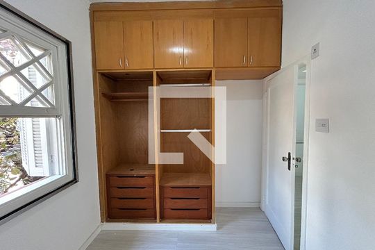 Quarto 1 de casa à venda com 3 quartos, 150m² em Água Branca, São Paulo