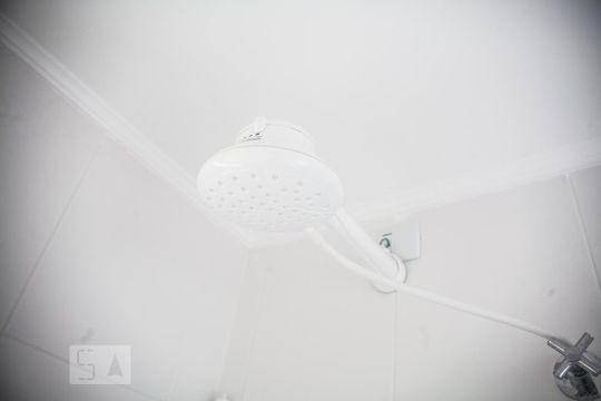 Chuveiro de apartamento para alugar com 1 quarto, 50m² em Vila Buarque, São Paulo