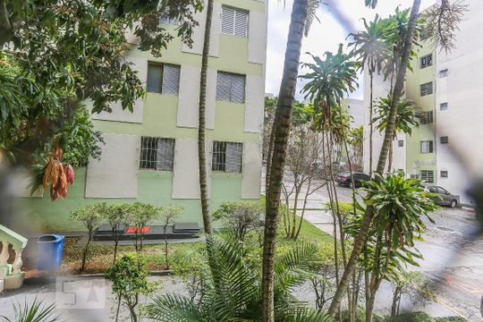 Quarto 2 Vista de apartamento para alugar com 2 quartos, 47m² em Jardim D’abril, São Paulo