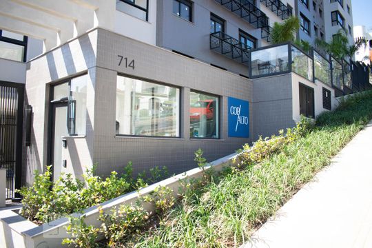 Fachada de apartamento à venda com 3 quartos, 93m² em Menino Deus, Porto Alegre