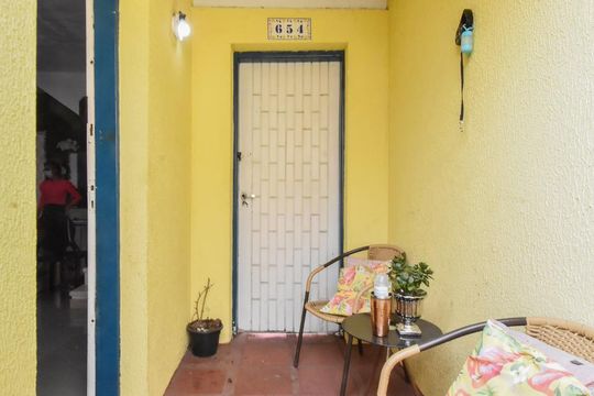 Entrada Social de casa à venda com 2 quartos, 90m² em Vila Cordeiro, São Paulo