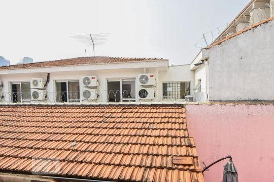 Vista de casa à venda com 2 quartos, 90m² em Vila Cordeiro, São Paulo