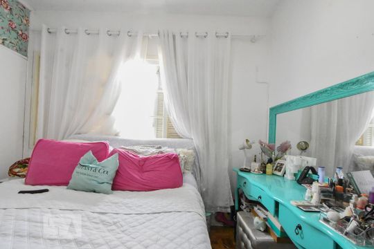 Quarto 01 de casa à venda com 2 quartos, 90m² em Vila Cordeiro, São Paulo