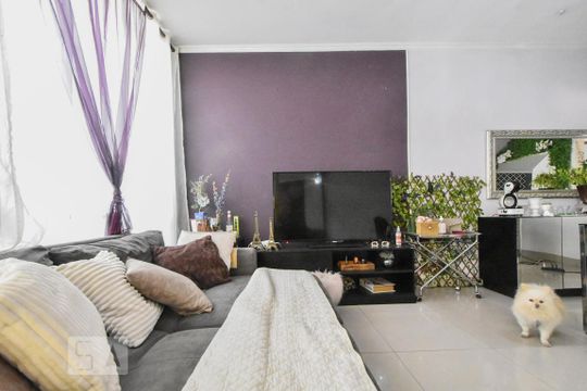 Sala de casa à venda com 2 quartos, 90m² em Vila Cordeiro, São Paulo