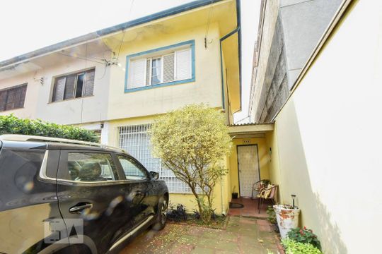 Garagem de casa à venda com 2 quartos, 90m² em Vila Cordeiro, São Paulo