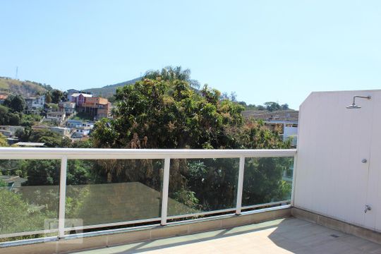 Vista de casa de condomínio à venda com 3 quartos, 120m² em Tanque, Rio de Janeiro