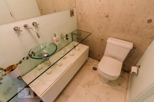 Banheiro de apartamento à venda com 2 quartos, 70m² em Vila Leopoldina, São Paulo