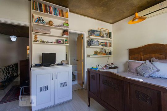 Suíte 2 de casa à venda com 4 quartos, 240m² em Jardim Vitória Régia, São Paulo