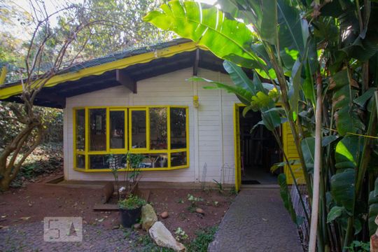 Área comum de casa à venda com 4 quartos, 240m² em Jardim Vitória Régia, São Paulo