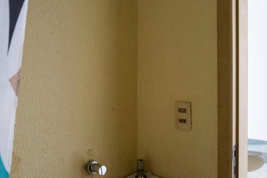 Banheiro de kitnet/studio para alugar com 1 quarto, 32m² em Cidade Baixa, Porto Alegre