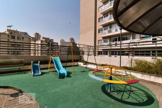 Área Comum - Playground de apartamento para alugar com 4 quartos, 240m² em Vila Andrade, São Paulo