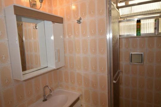 Banheiro de apartamento à venda com 2 quartos, 50m² em Todos Os Santos, Rio de Janeiro