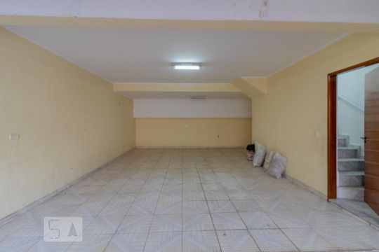 Garagem de casa de condomínio para alugar com 3 quartos, 120m² em Vila Leonor, São Paulo