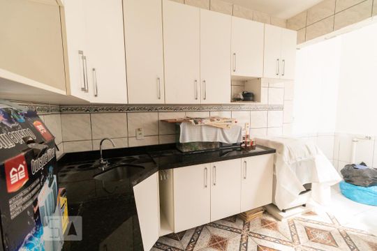 Cozinha de apartamento para alugar com 2 quartos, 58m² em Marechal Rondon, Canoas