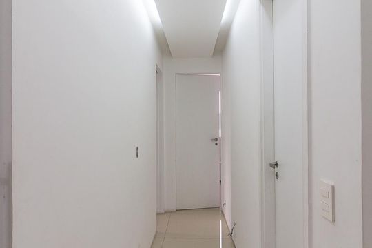 Corredor de apartamento à venda com 3 quartos, 115m² em Vila Santo Antônio, Guarulhos