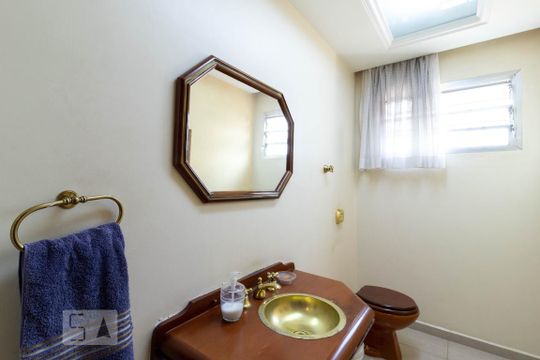 Lavabo de casa à venda com 5 quartos, 130m² em Tucuruvi, São Paulo