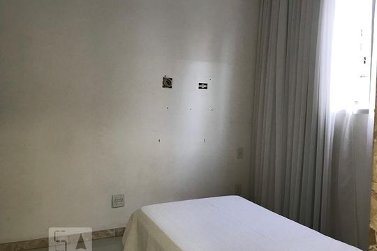 Quarto de apartamento à venda com 3 quartos, 180m² em Buritis, Belo Horizonte