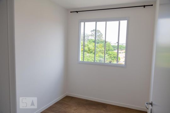 Quartos de apartamento para alugar com 2 quartos, 41m² em Jardim Alvorada (zona Oeste), São Paulo