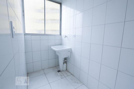 Lavanderia de apartamento para alugar com 2 quartos, 58m² em Jardim Saira, Sorocaba