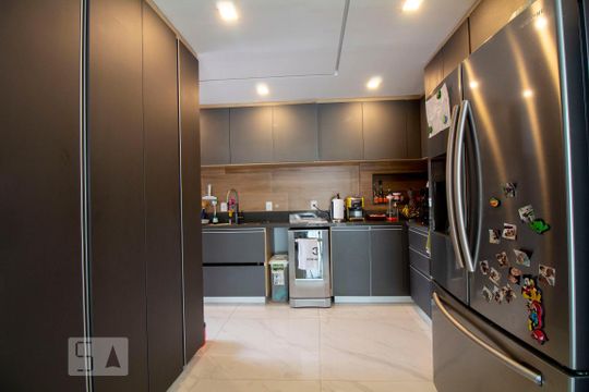 Cozinha de apartamento à venda com 3 quartos, 112m² em Vila Mascote, São Paulo