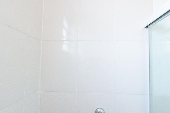 Banheiro de apartamento para alugar com 2 quartos, 58m² em Jardim Saira, Sorocaba
