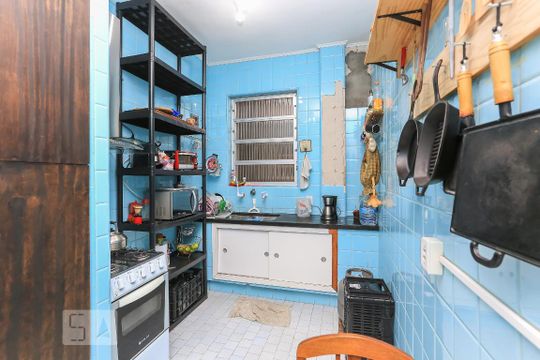 Cozinha de apartamento à venda com 3 quartos, 124m² em Independência, Porto Alegre