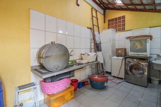 Área de Serviço de casa à venda com 3 quartos, 320m² em Jardim Consorcio, São Paulo