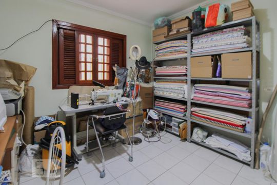 Suíte de casa à venda com 3 quartos, 320m² em Jardim Consorcio, São Paulo