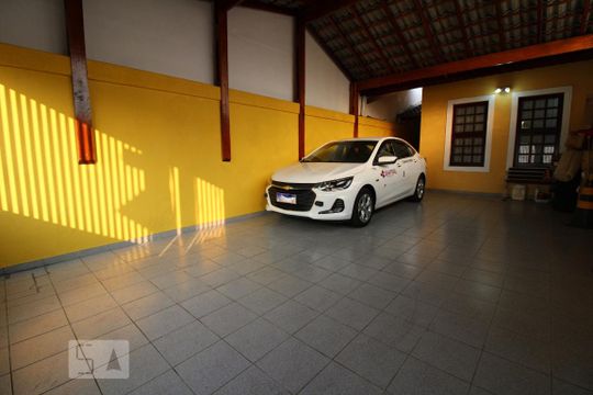 Garagem de casa à venda com 3 quartos, 320m² em Jardim Consorcio, São Paulo