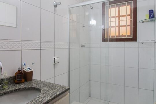 Banheiro da Suíte de casa à venda com 3 quartos, 320m² em Jardim Consorcio, São Paulo