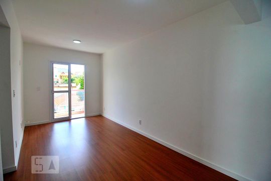 Sala de apartamento à venda com 2 quartos, 58m² em Vila Curuçá, Santo André