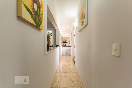 Corredor de casa à venda com 3 quartos, 300m² em Matriz, Mauá
