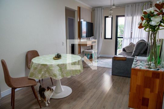Sala de apartamento à venda com 3 quartos, 74m² em Lapa, São Paulo