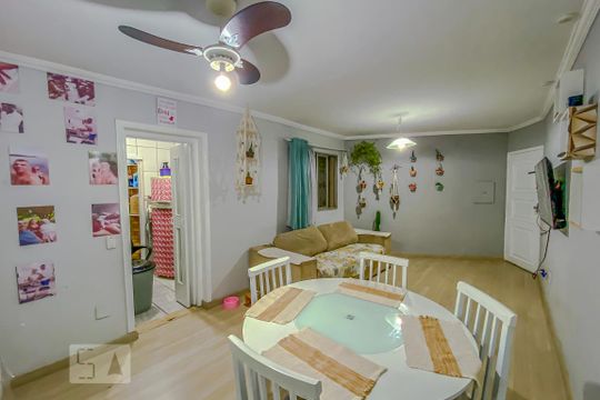 Sala de apartamento à venda com 2 quartos, 75m² em Vila Canero, São Paulo