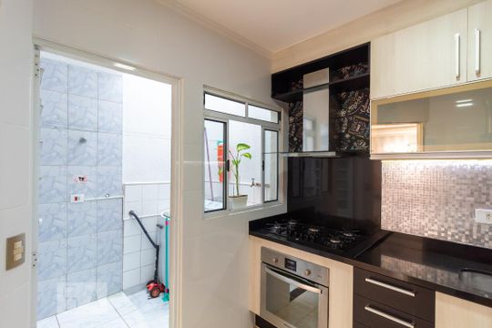 Cozinha de casa de condomínio à venda com 2 quartos, 86m² em Jardim Danfer, São Paulo