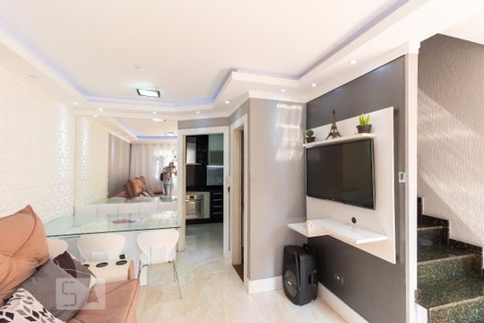 Sala de casa de condomínio à venda com 2 quartos, 86m² em Jardim Danfer, São Paulo