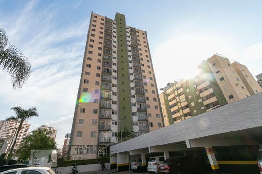 Fachada de apartamento para alugar com 2 quartos, 60m² em Chácara Califórnia, São Paulo