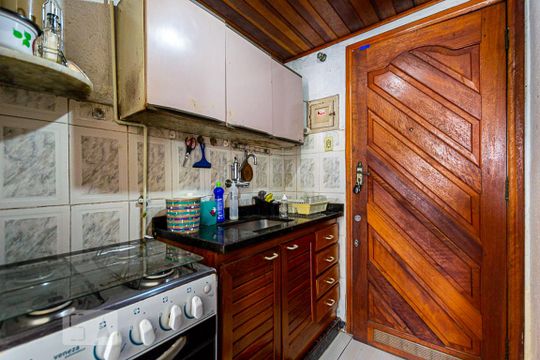 Cozinha de kitnet/studio para alugar com 1 quarto, 33m² em Centro, Niterói