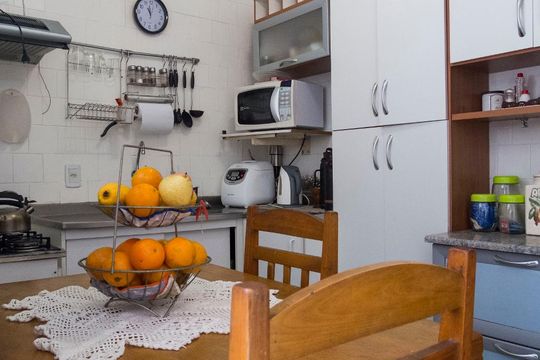 Cozinha de apartamento à venda com 3 quartos, 141m² em Santana, Porto Alegre