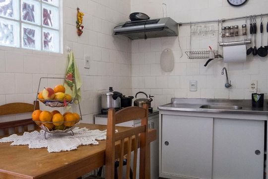 Cozinha de apartamento à venda com 3 quartos, 141m² em Santana, Porto Alegre