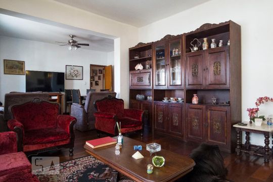 Sala de apartamento à venda com 3 quartos, 141m² em Santana, Porto Alegre