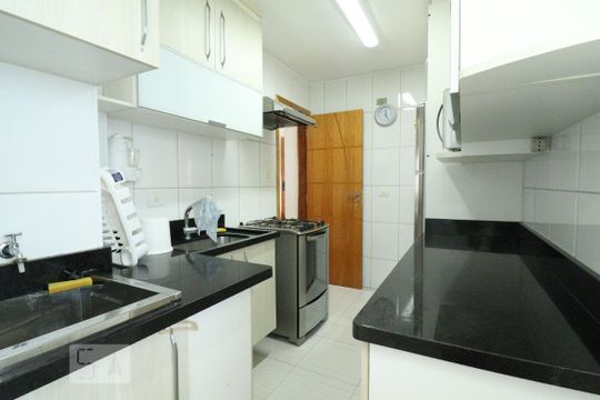 Cozinha de apartamento para alugar com 1 quarto, 36m² em Aclimação, São Paulo