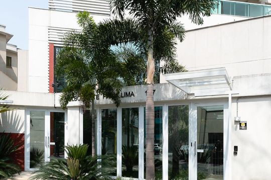 Fachada de apartamento para alugar com 1 quarto, 33m² em Pinheiros, São Paulo